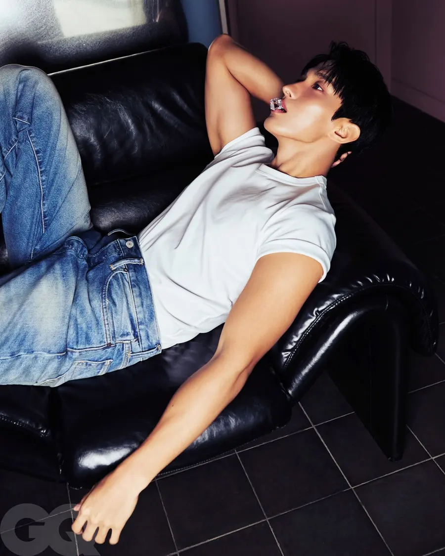 (SEVENTEEN) DK @ GQ Taiwan October 2025