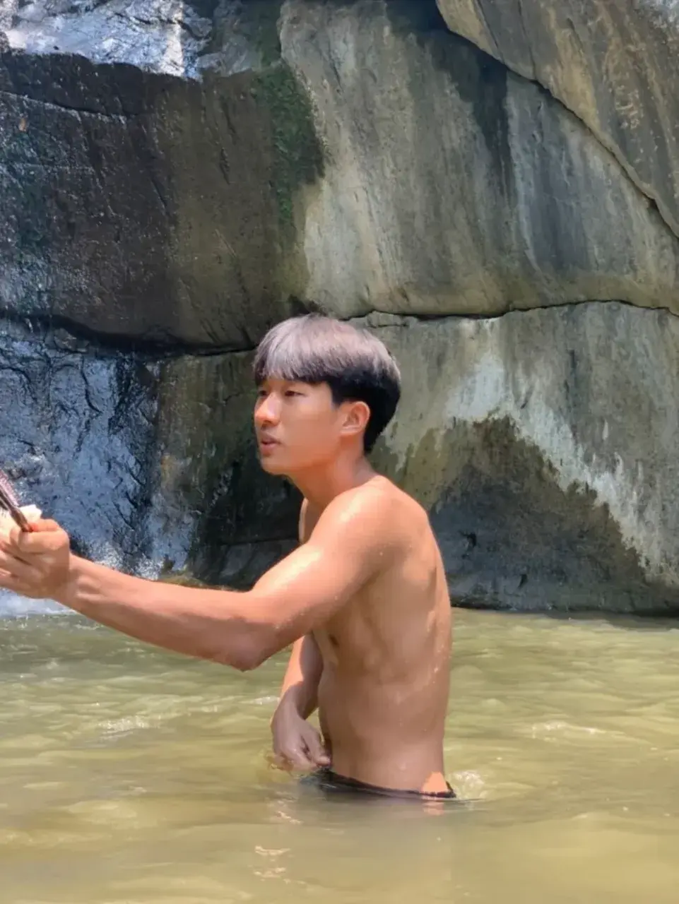 เสพพลังกล้ามของบุรุษ