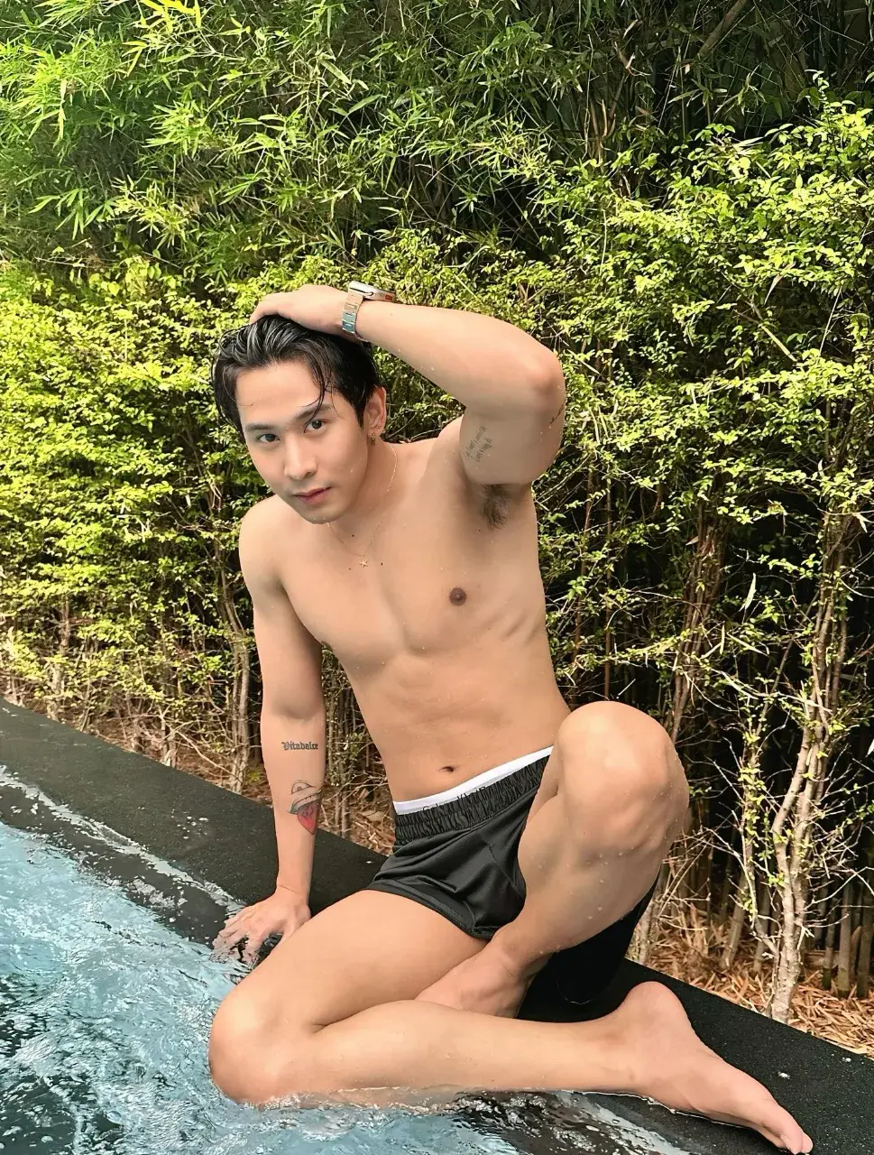 ยิ่งซูมยิ่งเสว