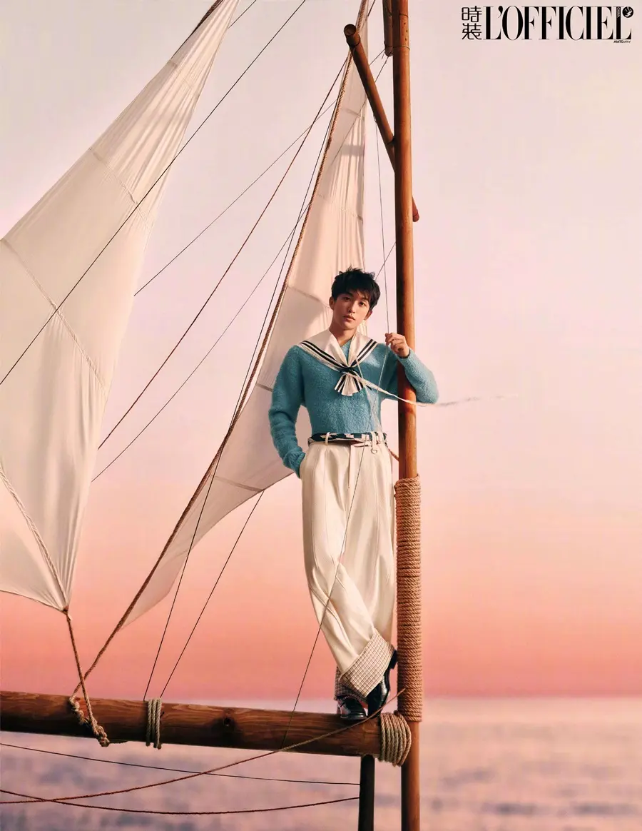 Huang Zihongfan @ L&rsquo;OFFICIEL China August 2025