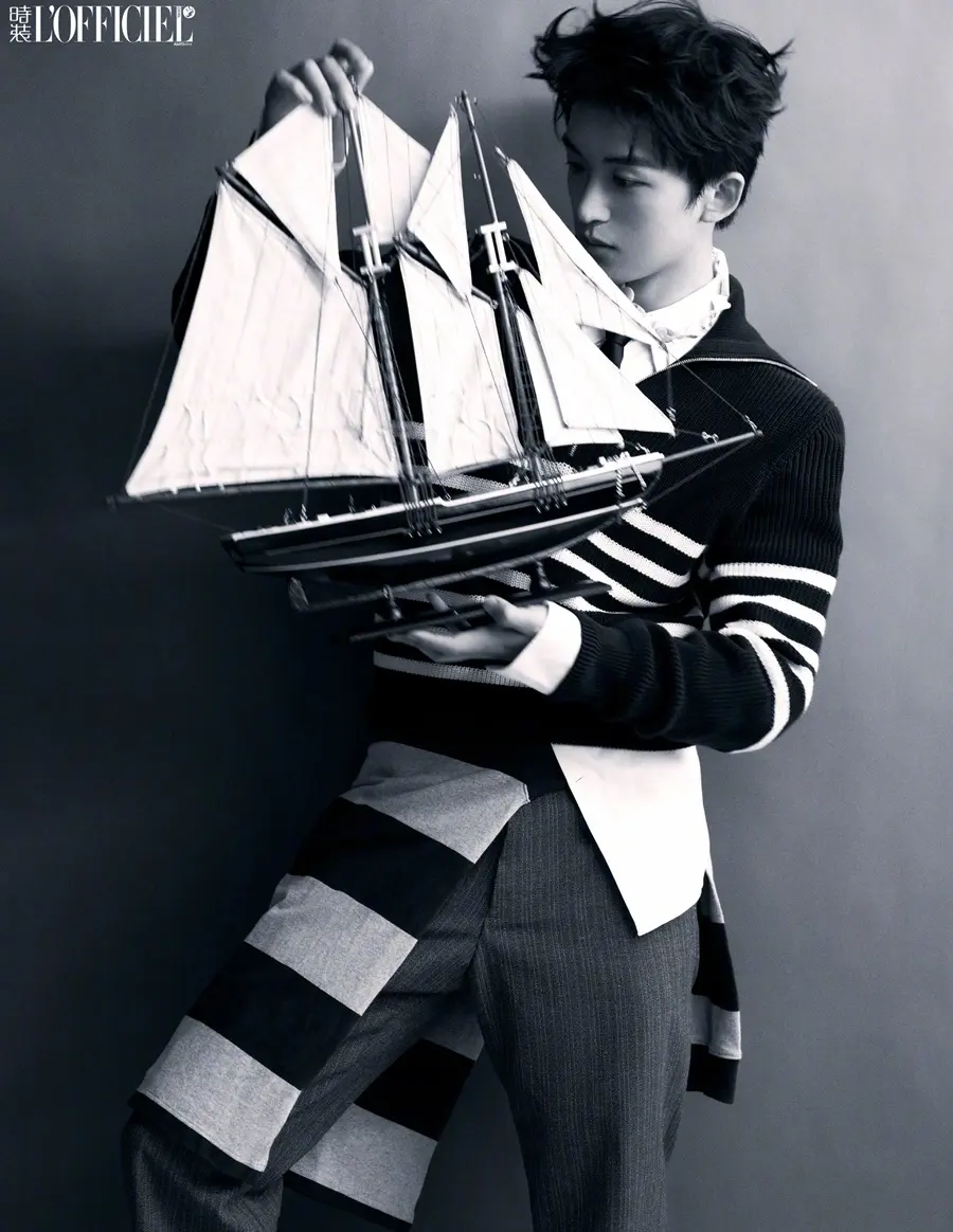 Huang Zihongfan @ L&rsquo;OFFICIEL China August 2025