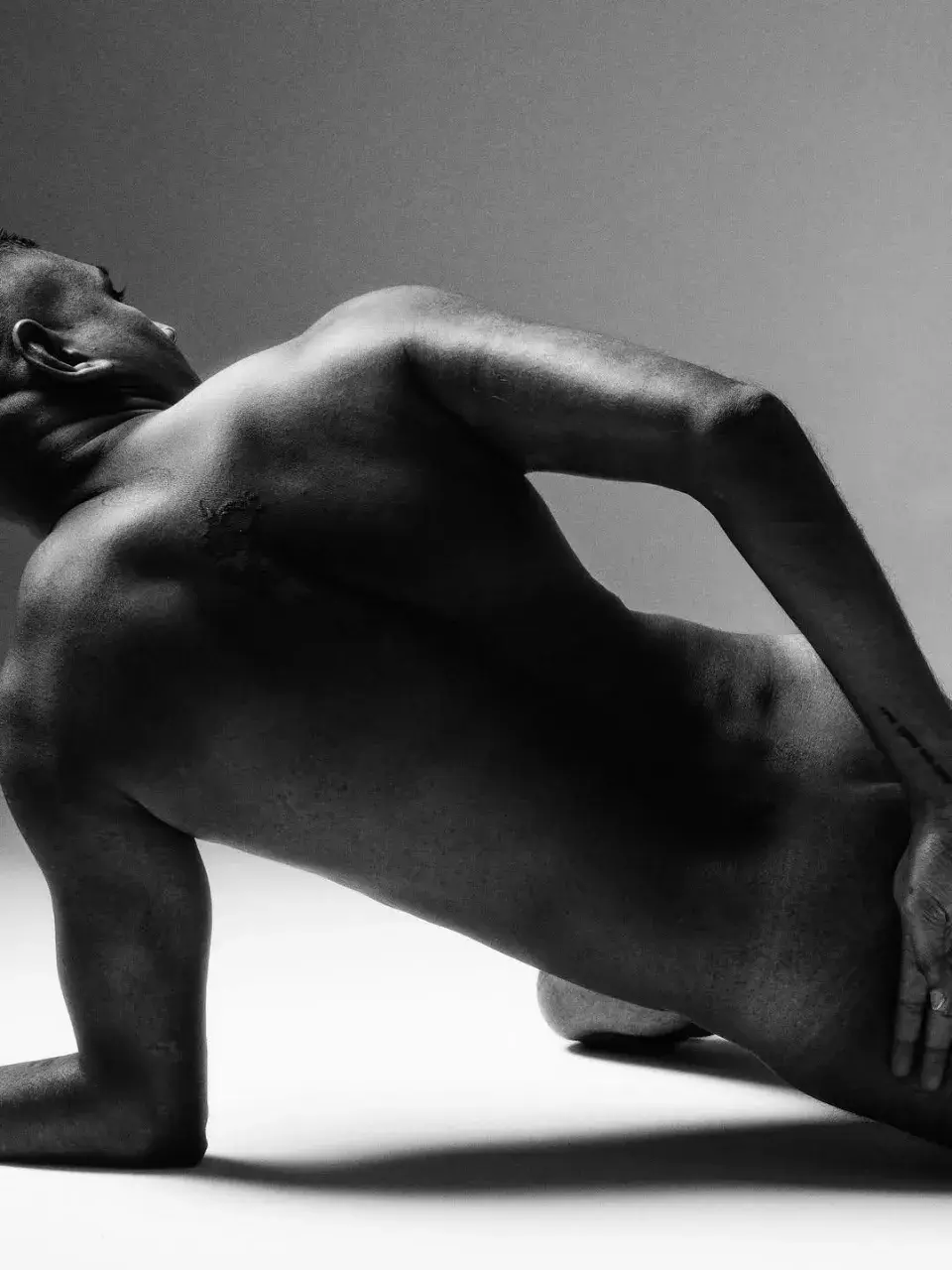 แนบแน่น