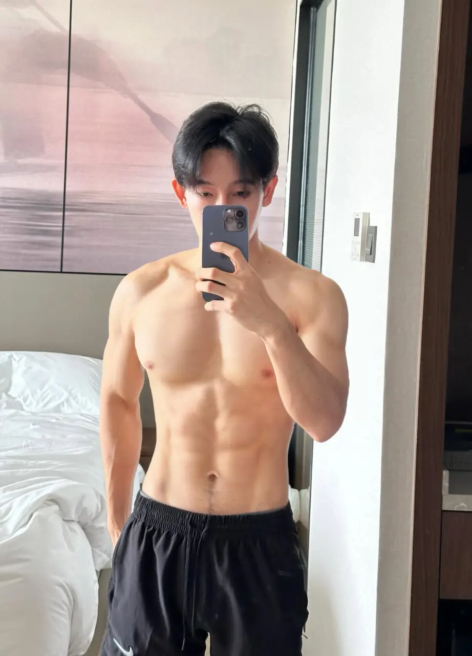 ถอดโชว์เรือนร่าง 2947