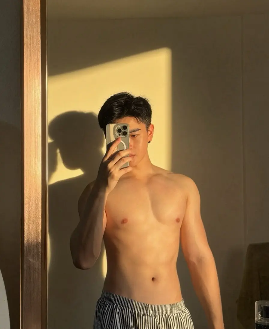 ถอดโชว์เรือนร่าง 2948
