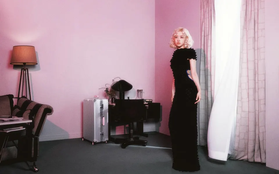 Ros&eacute; @ Perfect Magazine issue 9 September 2025