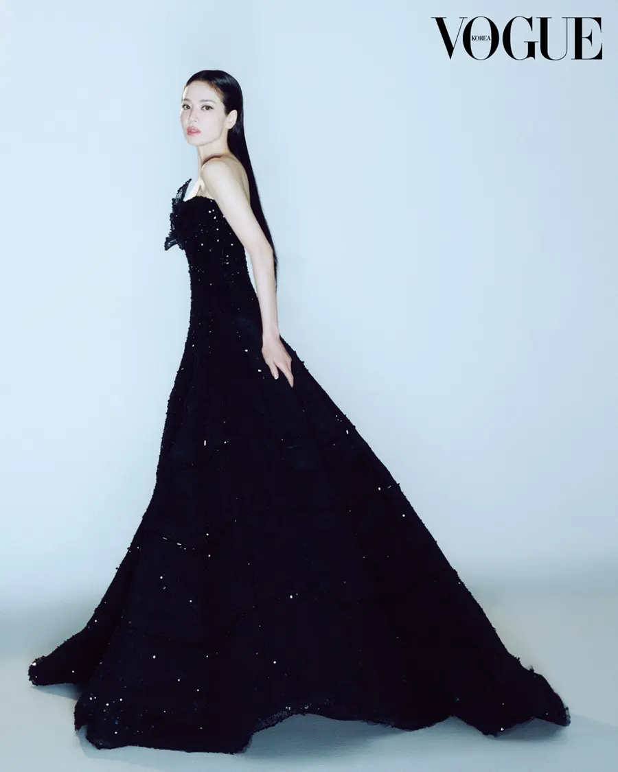 Song Hye Kyo @ VOGUE Korea October 2025