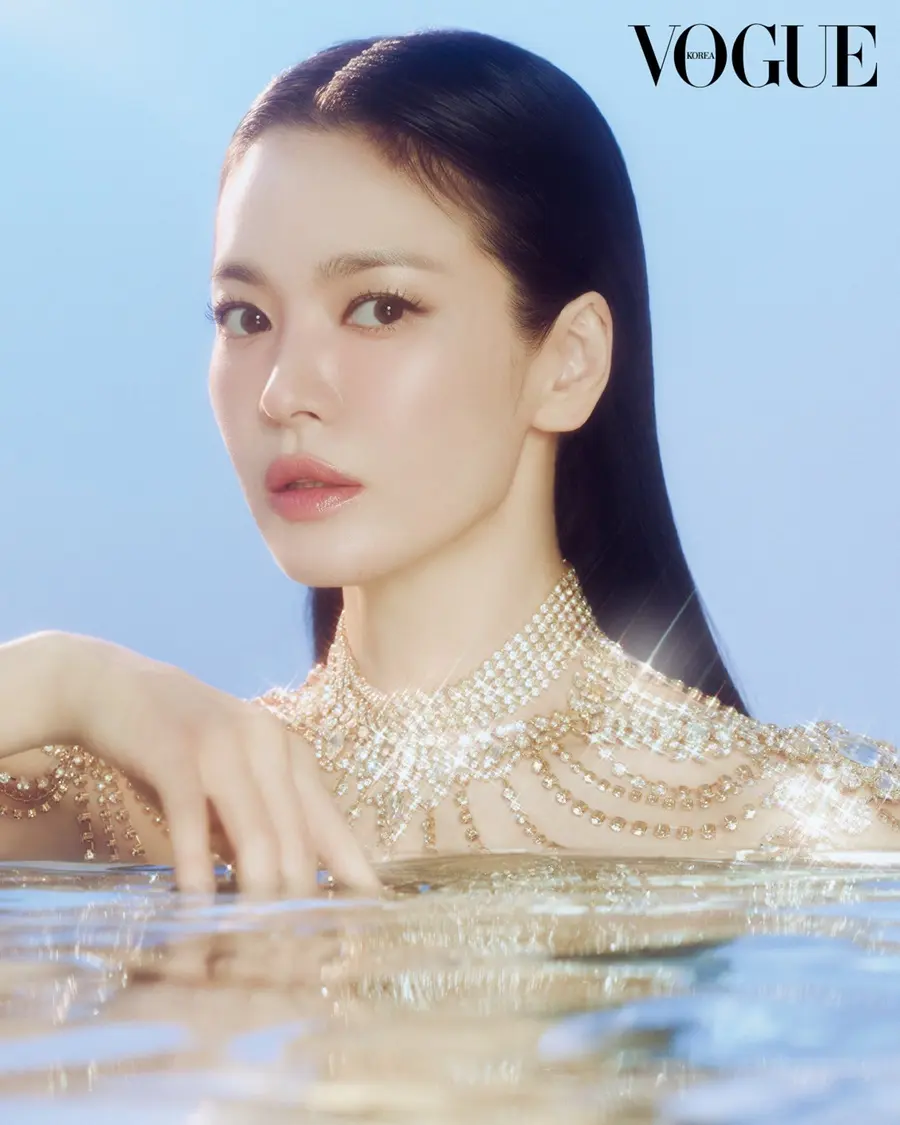 Song Hye Kyo @ VOGUE Korea October 2025