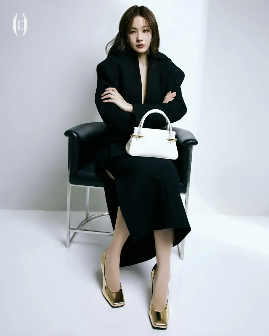 น้ำตาล-ทิพนารี @ L&rsquo;OFFICIEL Singapore October 2025