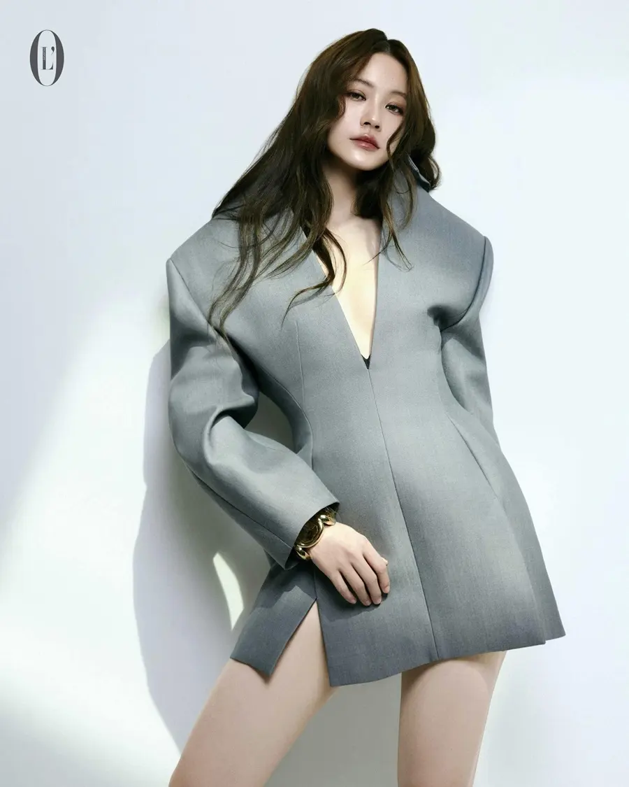 น้ำตาล-ทิพนารี @ L&rsquo;OFFICIEL Singapore October 2025