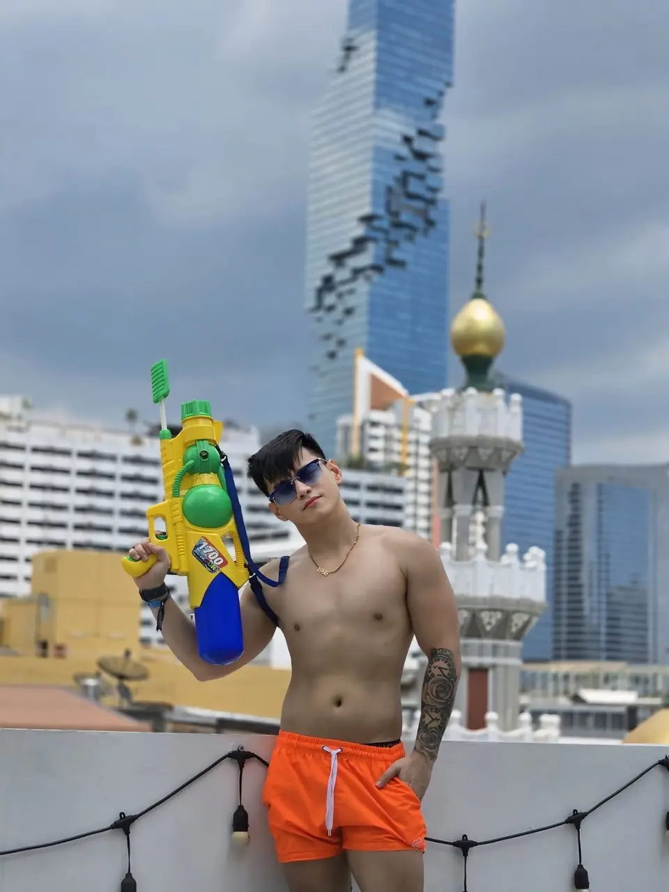 Cool GUY : Cristom Manuel