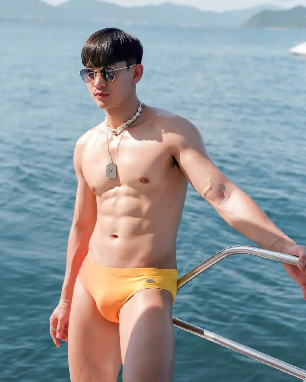Cool GUY : LEO KIM