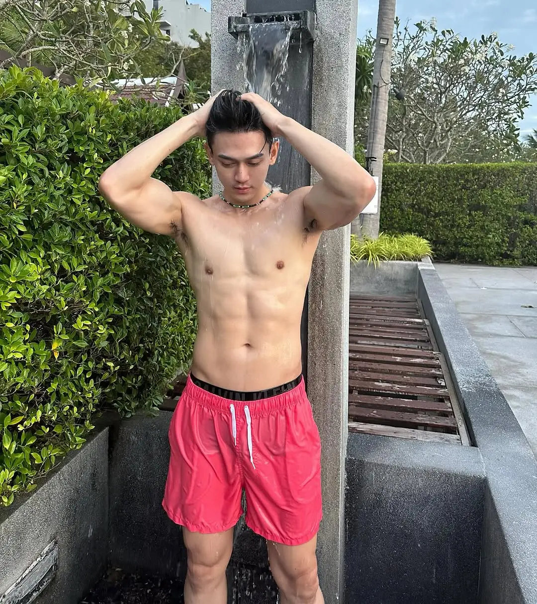 Cool GUY : LEO KIM