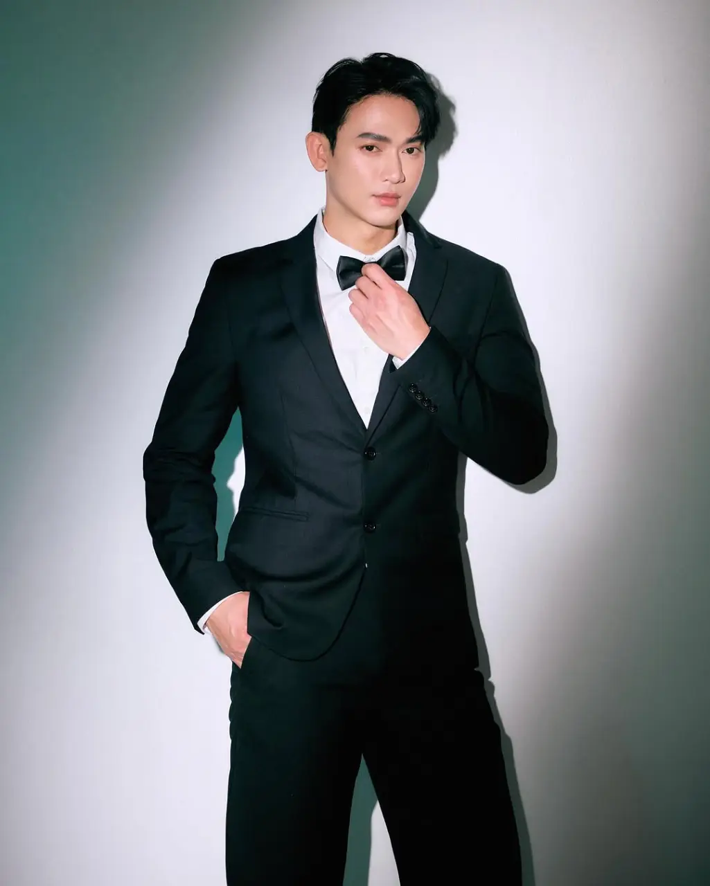 Cool GUY : LEO KIM