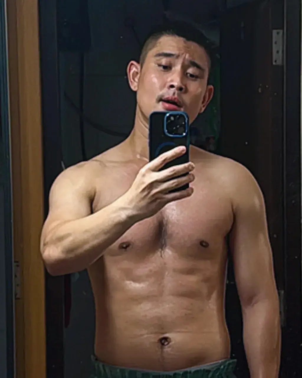 เสวขนอุย