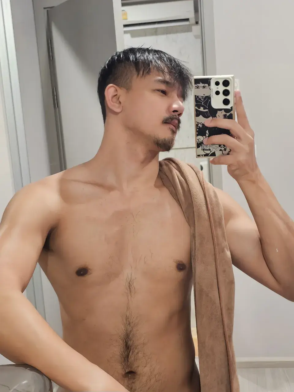 เสห่น์กายาชาย