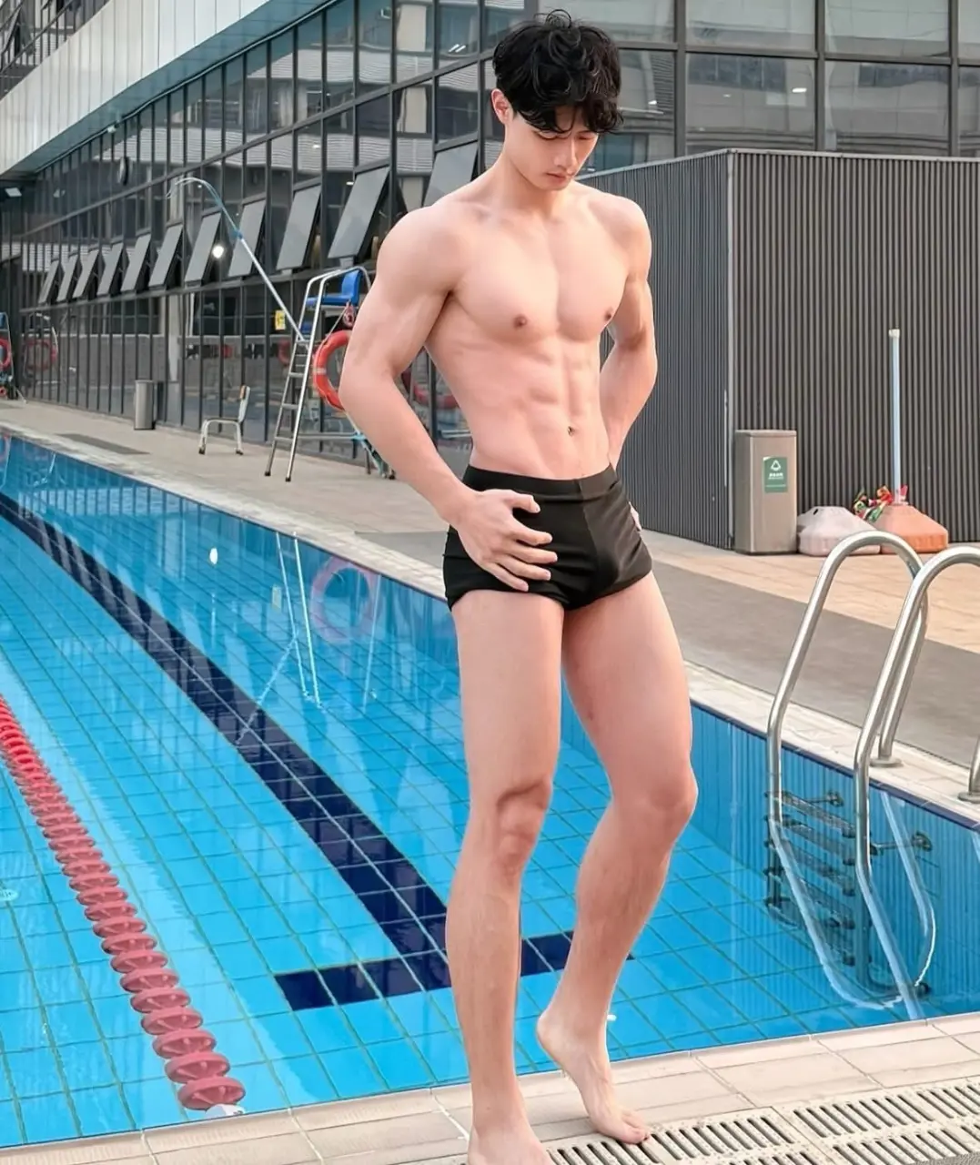 รูปหล่อเร้าอารมณ์ . 9
