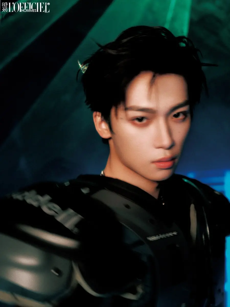 Ziyu @ L&rsquo;OFFICIEL HOMMES China September 2025