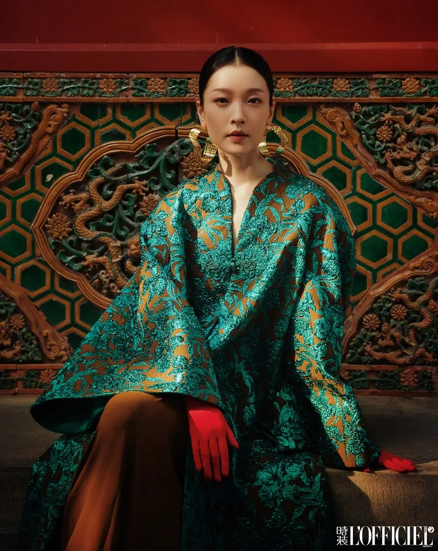 Du juan @ L&rsquo;OFFICIEL China October 2025