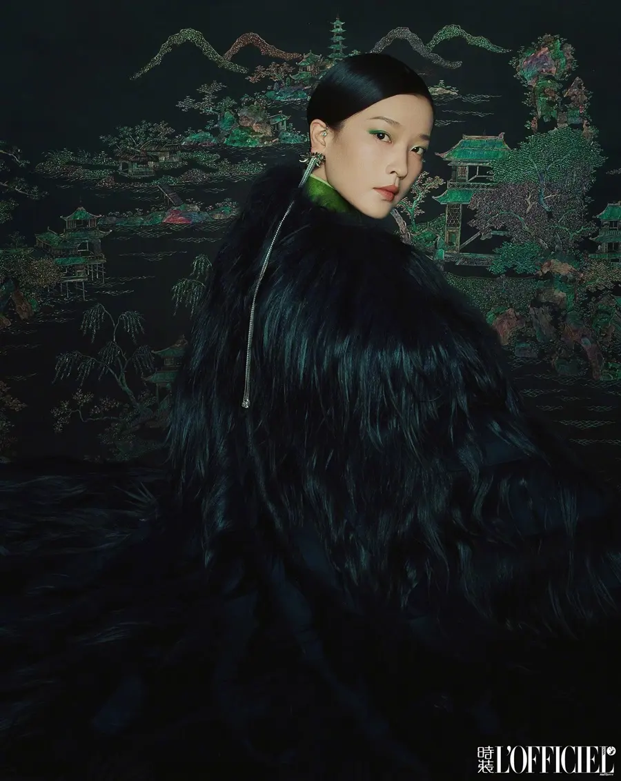 Du juan @ L&rsquo;OFFICIEL China October 2025