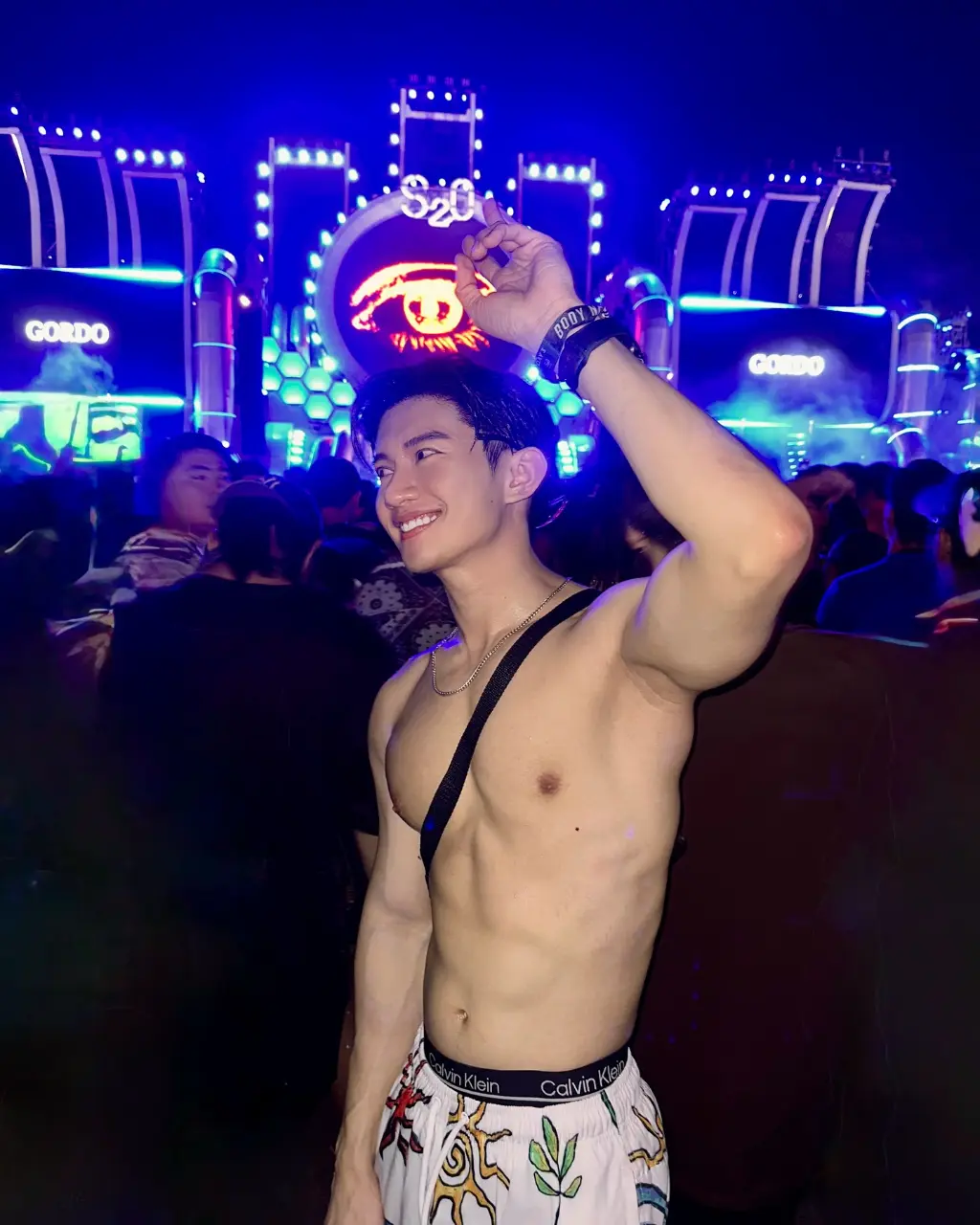 Model and Influencer : Johnson Lau
