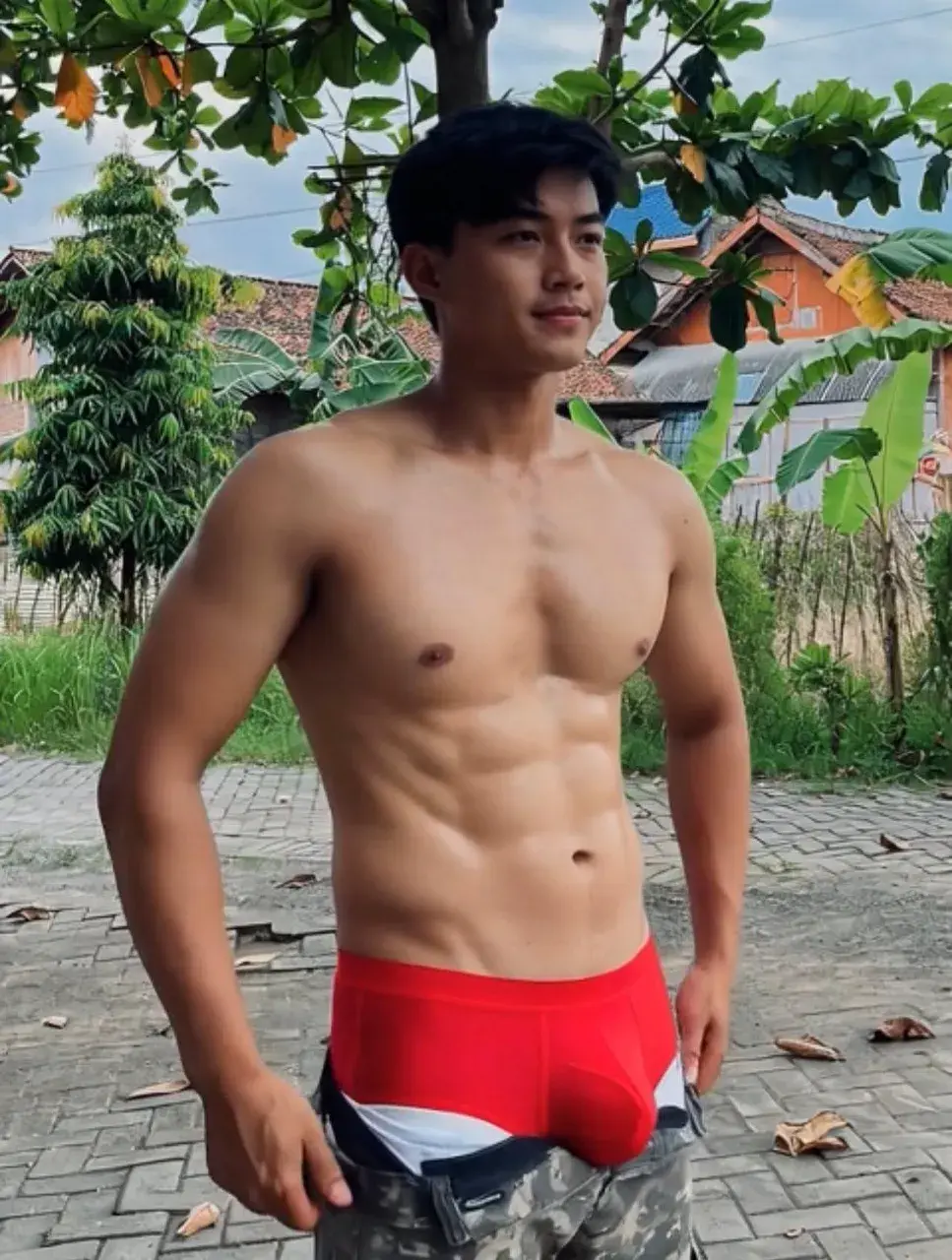 หนุ่มกกน.แดง
