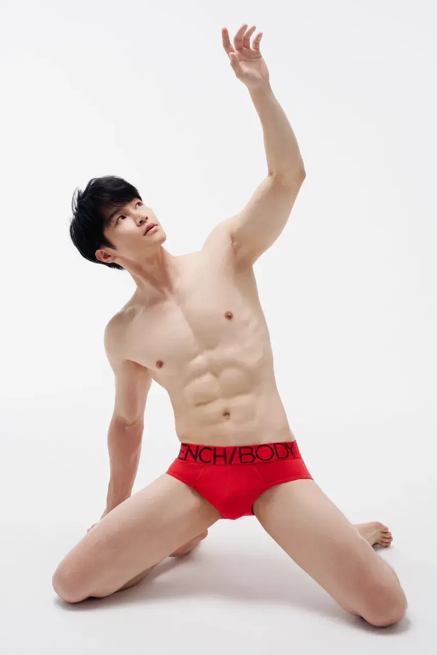 หนุ่มกกน.แดง
