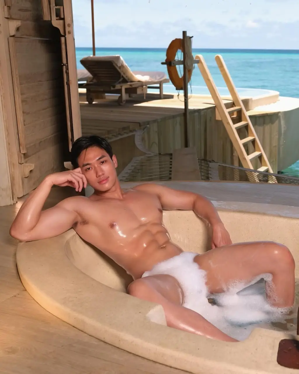 Picked up from Asian Boys Heaven : Kanapol Treesongkiat