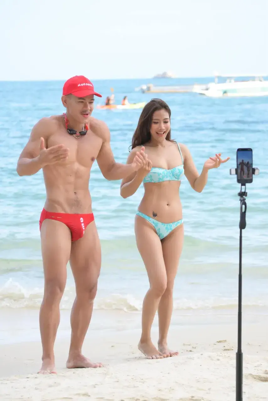 หนุ่มนายเเบบประเทศลาว
