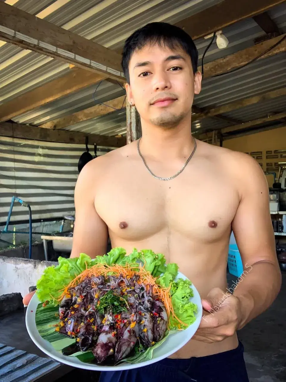 แน่นๆอกแน่นๆ