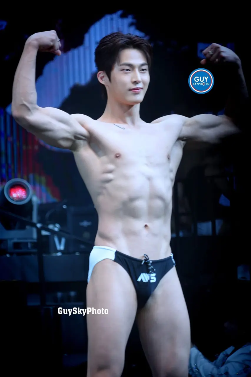 Man Hot Star International 2025