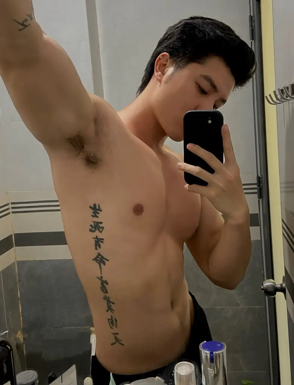 กล้ามคนหล่อ