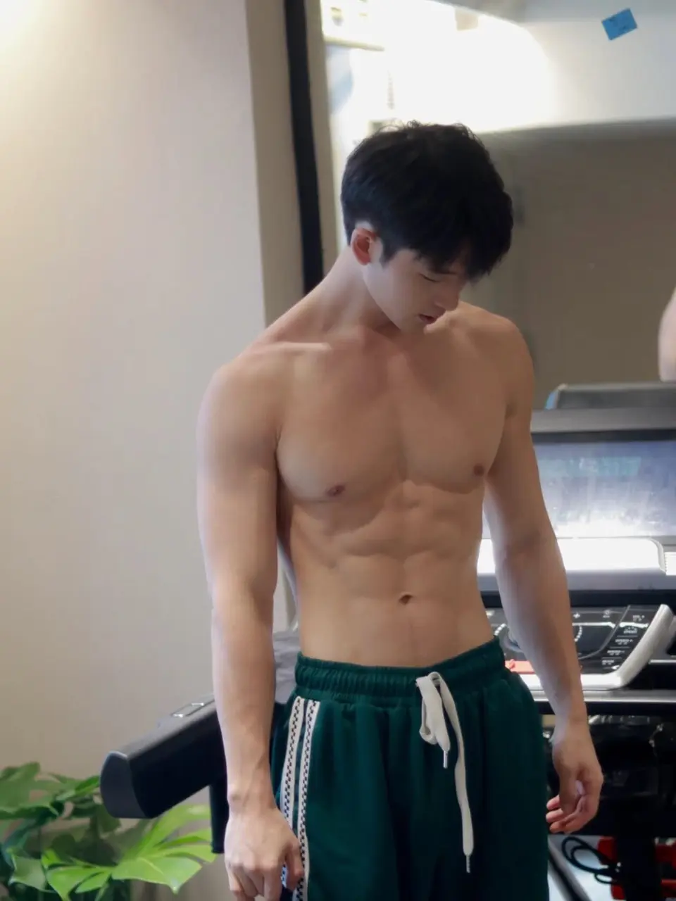กล้ามคนหล่อ