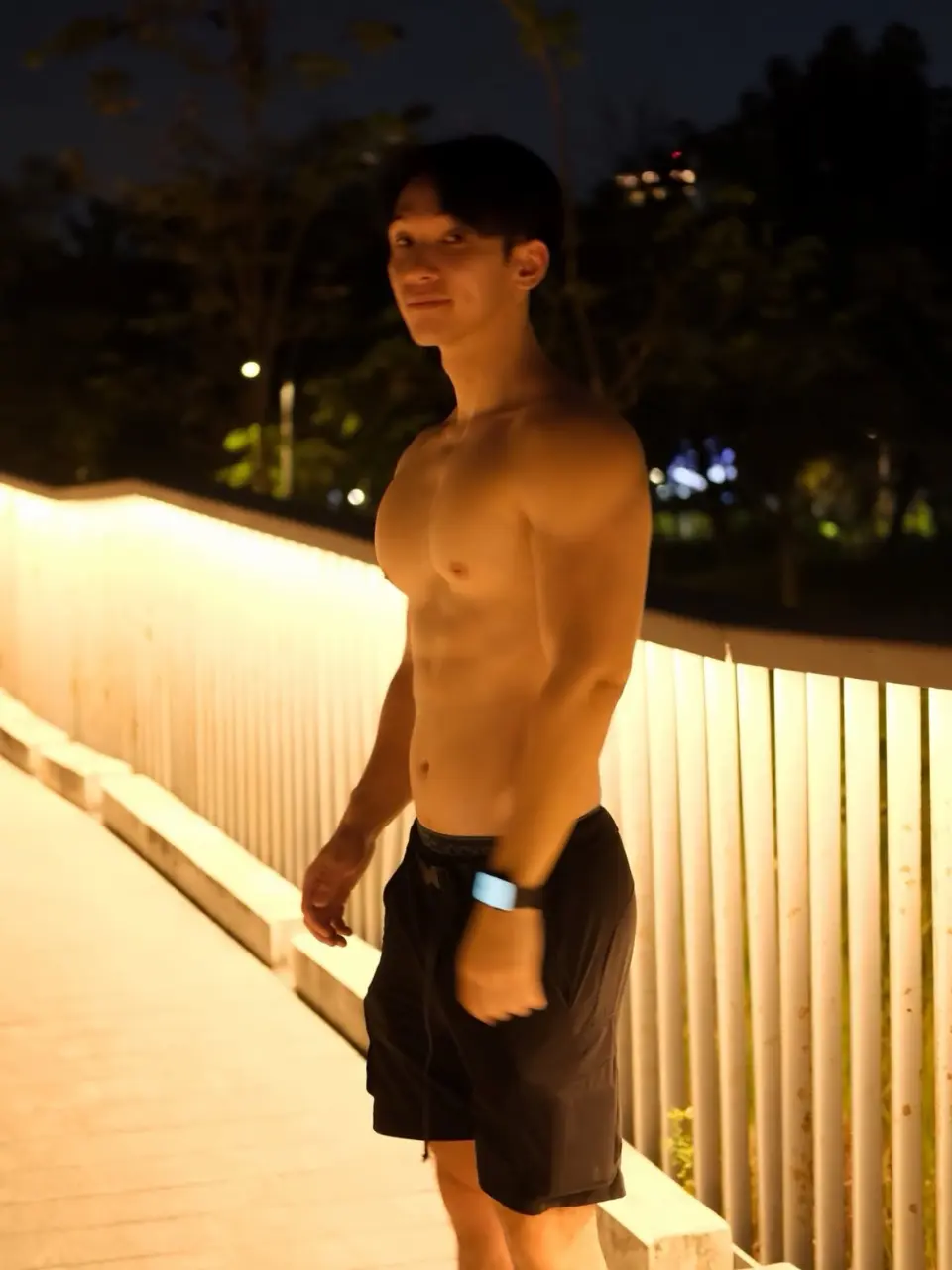กล้ามคนหล่อ 2