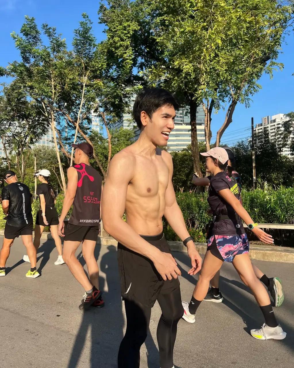 กล้ามคนหล่อ 2