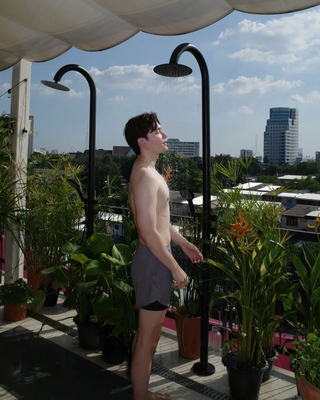 หล่อจั๊วะแสบตา><6