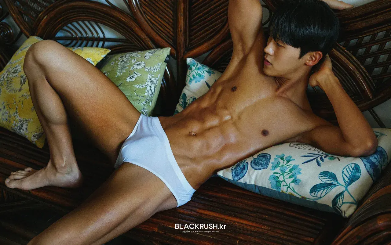 BLACK RUSH NO.40