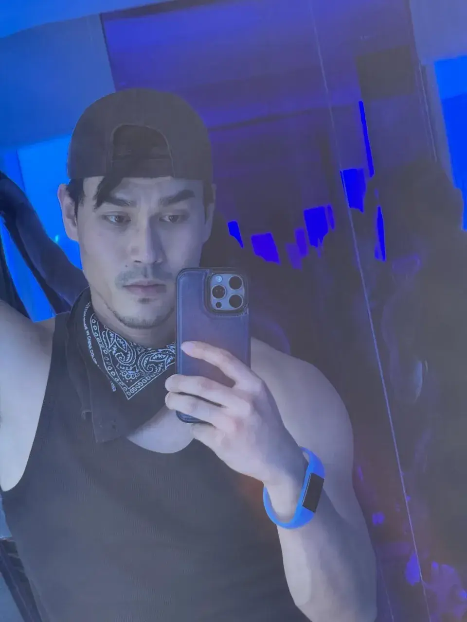 ลักหลับดีมั้ย
