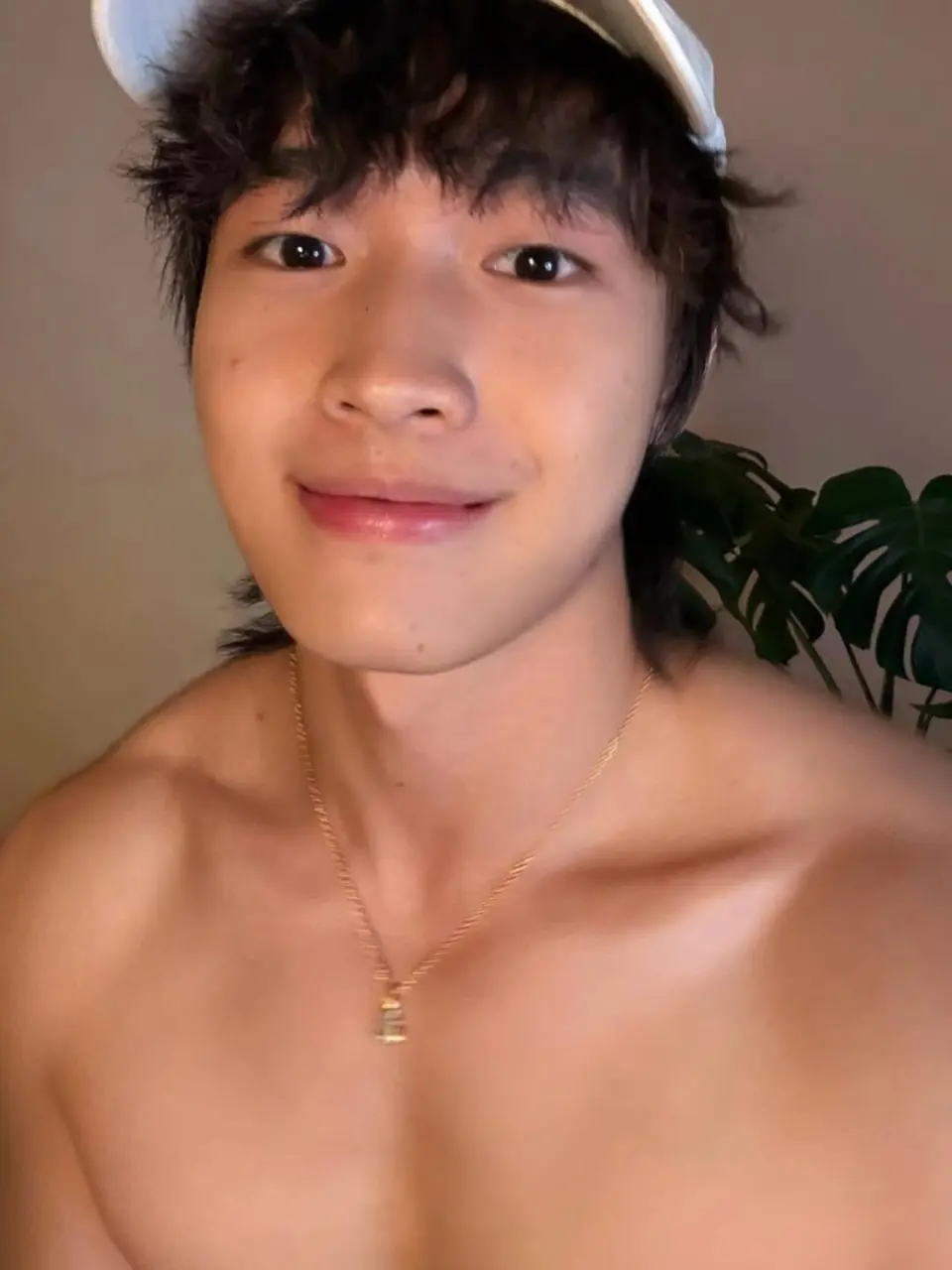 Cool and cute guy : 吕宁