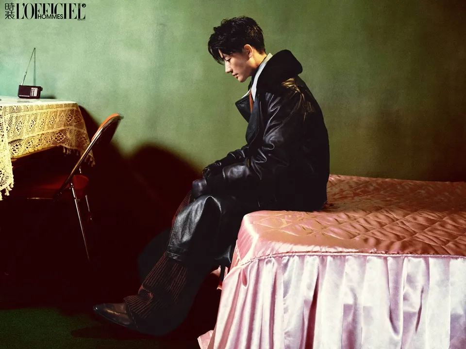 Huang Xuan @ L&rsquo;OFFICIEL HOMMES China November 2025