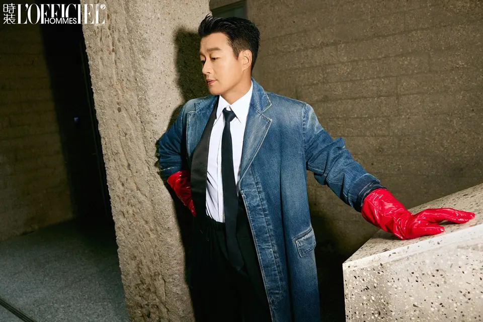 Tong Dawei @ L&rsquo;OFFICIEL HOMMES China December 2025