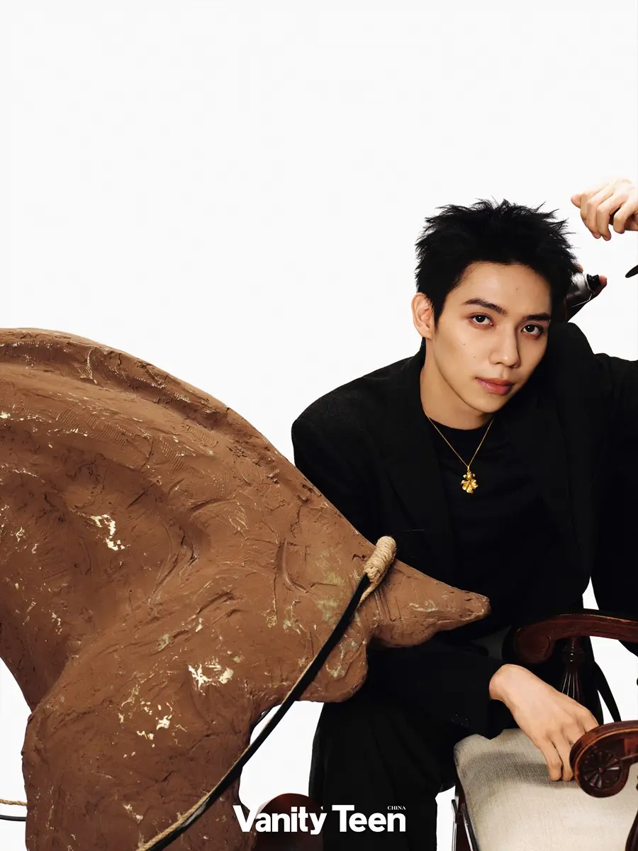 Luo Yizhou @ Vanity Teen China December 2025