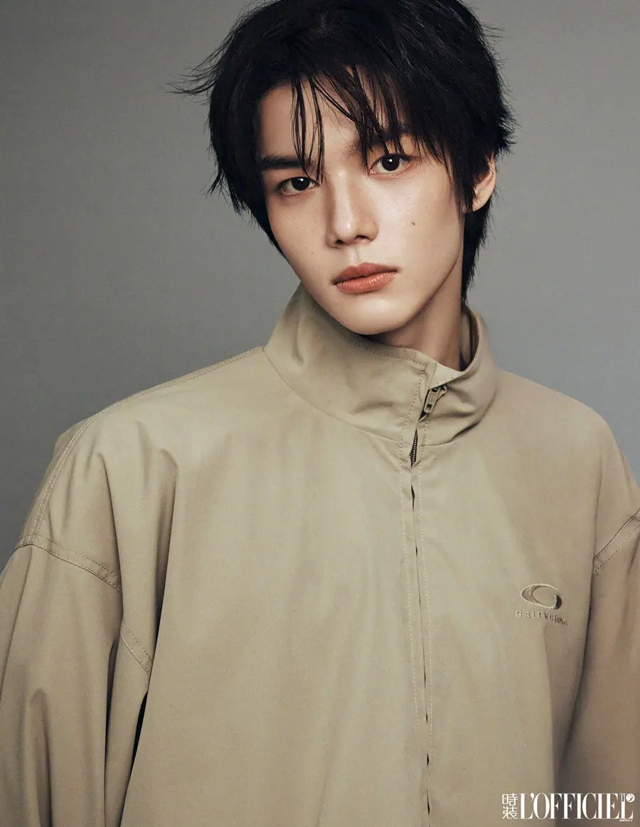 SMTR25 @ L&rsquo;OFFICIEL China December 2025