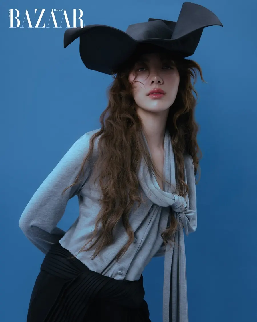 ออม&ndash;กรณ์นภัส @ Harper's BAZAAR Thailand January 2026