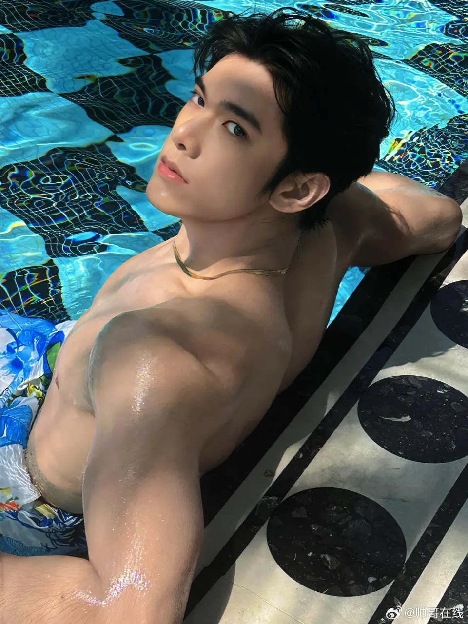 Cool guy : 三十七o