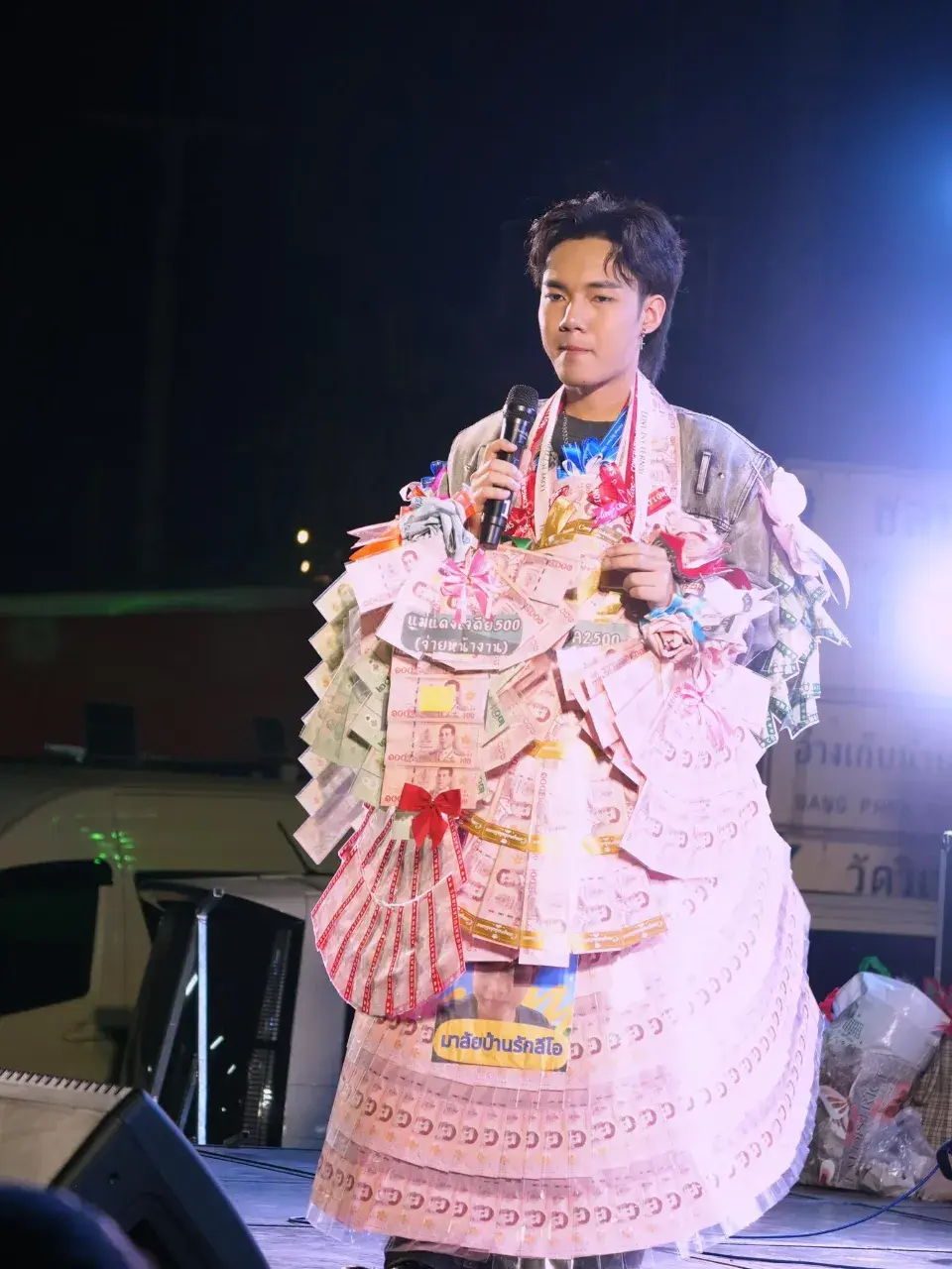 ลีโออธิป 🫰🏼 น้องลีโอ ไมค์หมดหนี้