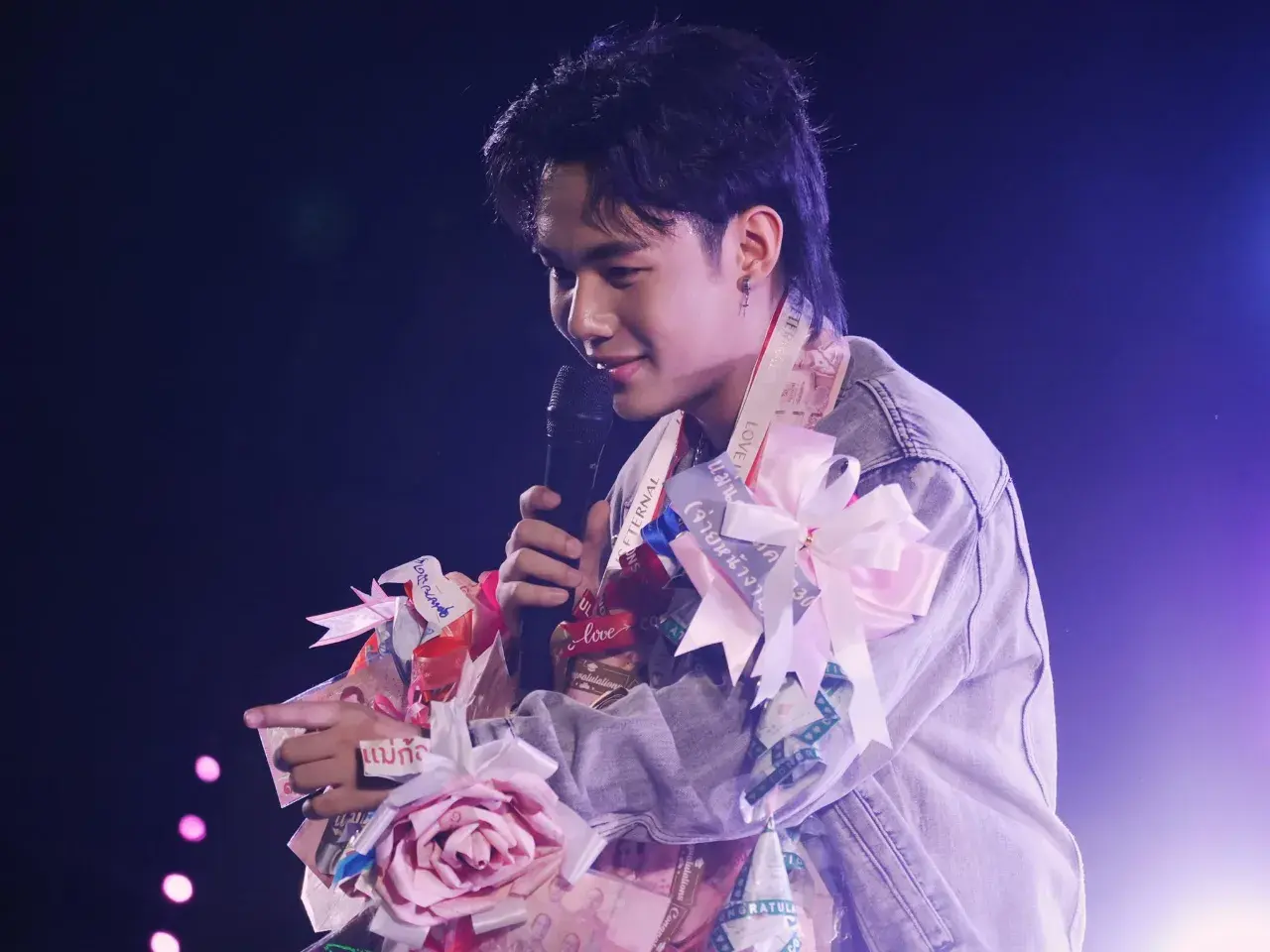 ลีโออธิป 🫰🏼 น้องลีโอ ไมค์หมดหนี้