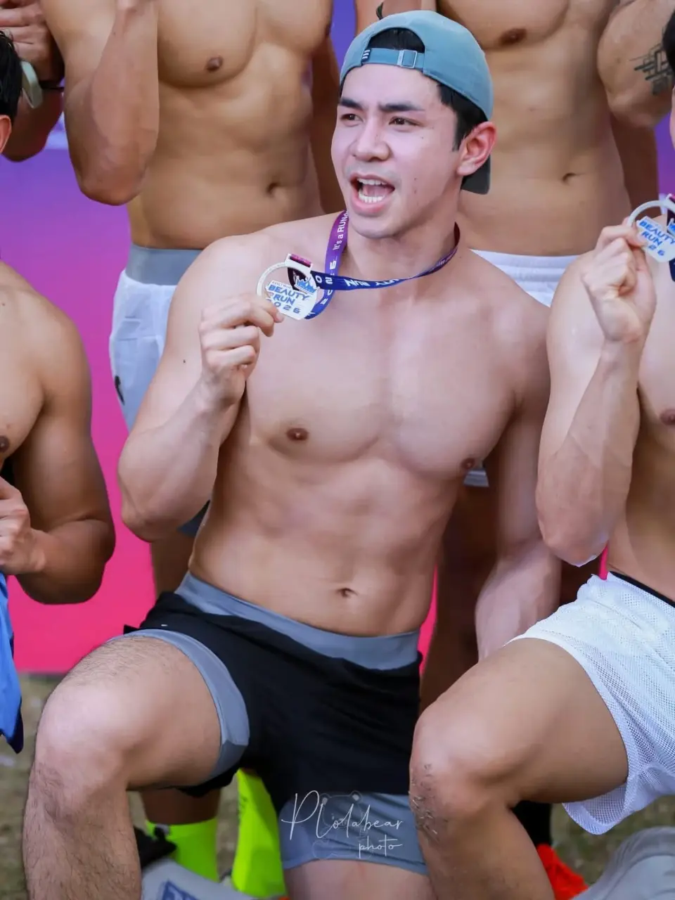 วิ่งไปแซ่บไป