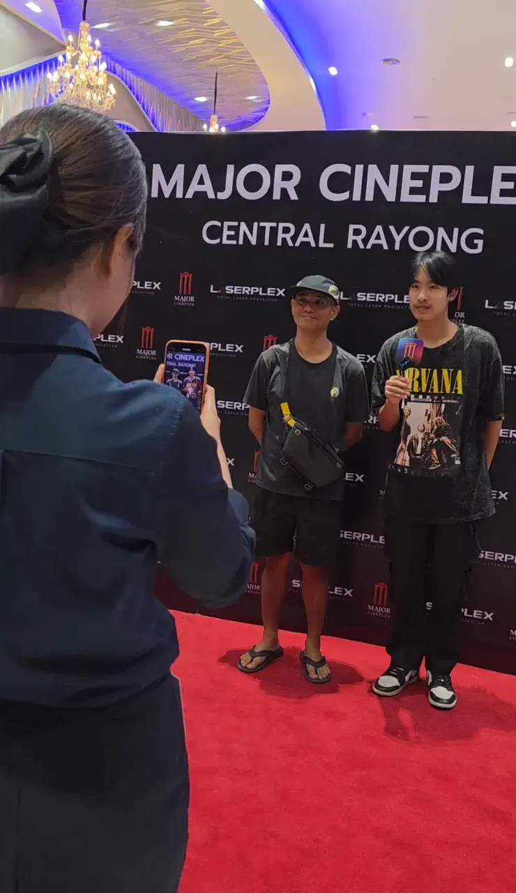 เปิดประวัติ ธันวา บุษประจง หรือที่รู้จักกันในชื่อ ธันวา พาทัวร์ นักแสดงนำเรื่อง คิดถึงสมุทรสาคร ค่ายหนุมานฟิล์ม