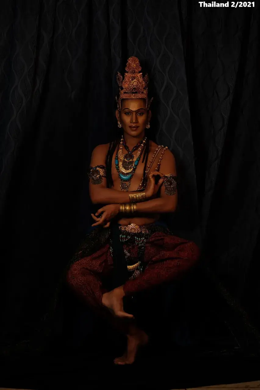 Thai Model in Srivijaya Period Costume 🇹🇭