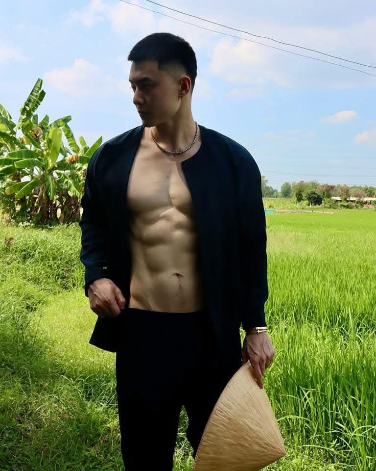 หนุ่ม..บ้านทุ่ง